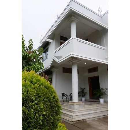 Joy'S Bnb Imphal Exterior foto